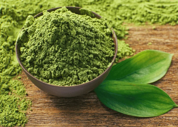 Green kratom powder